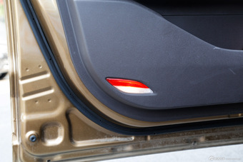 2015款传祺GS4 200T G-DCT尊贵版