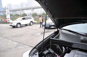 2012款汉兰达3.5L自动四驱精英版7座