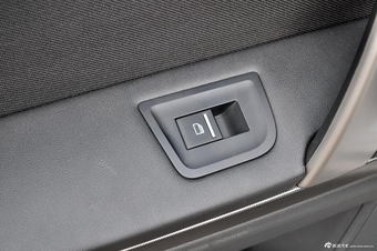 2014款MG6 1.8L掀背自动驾值版