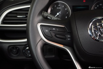 2015款英朗18T双离合豪华型