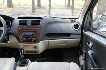 2013款睿行1.5L手动经典型