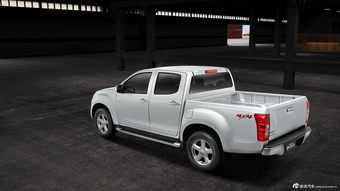 2015款五十铃D-MAX官方图