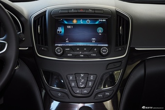 2015款君威2.0T自动GS燃情运动版