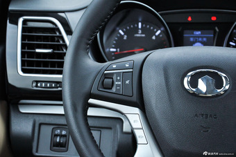 2014款风骏6 2.0T四驱领航型4D20B