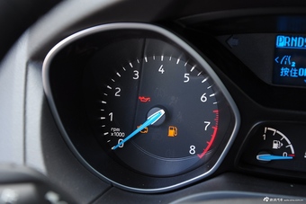 2015款福克斯两厢1.6L自动风尚型