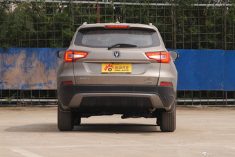 2016款CS75 2.0L手动领先型国4