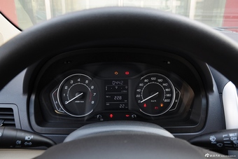 2015款绅宝D20三厢1.5L手动乐天版