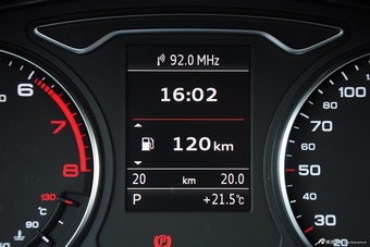 2015款奥迪A3 Sportback 35TFSI 300万纪念智领版