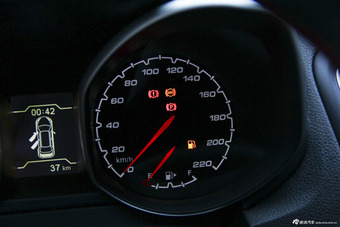 2015款瑞虎5 2.0L手动家享版