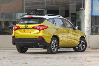 2016款比亚迪宋2.0TID自动尊贵型