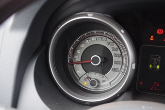 2016款帕杰罗（进口）3.0L自动尊贵版 国5