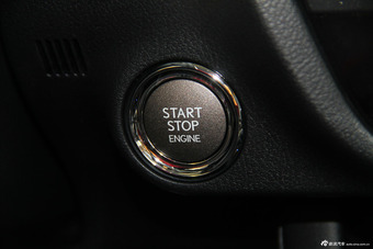 2016款雷克萨斯RX 2.0T自动200t两驱精英版