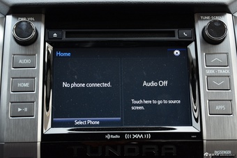 2016款坦途5.7L自动标准版