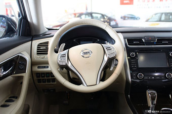 2014款天籁公爵2.5L XV-VIP尊领版实拍