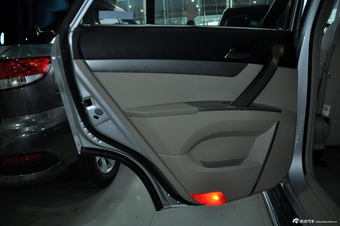 2012款奥轩G5 2.4L手动精英版两驱