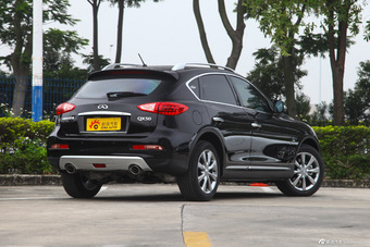 2015款英菲尼迪QX50 2.5L 自动悦享版