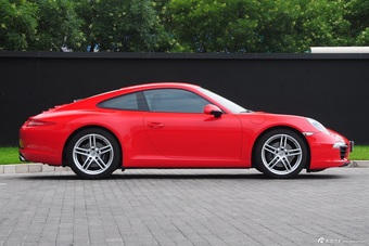 2013款911 carrera 4 3.4L