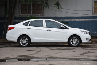 2016款海马M3 1.5L手动舒适型