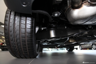 2013款奥迪Q3 40TFSI quattro四驱豪华型图片