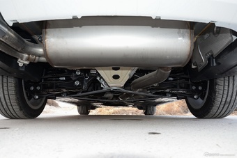 2016款宝马3系GT 328i 2.0T自动设计套装型