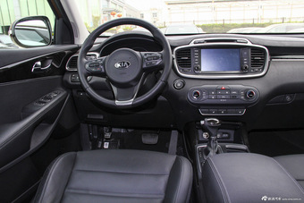 2015款索兰托L 2.2T自动柴油四驱精英版 5座