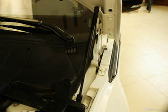 2011款揽胜极光2.0T