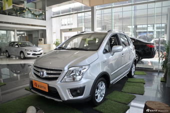 2014款长安CX20 1.4L手动天窗导航版