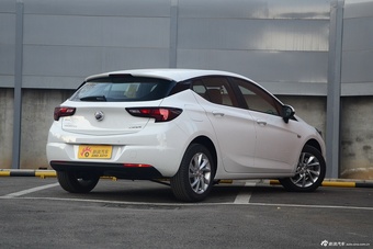 2016款威朗轿跑1.5L自动进取型15S