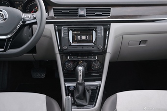 2016款宝来1.4T自动豪华型230TSI