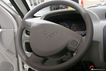 2010款五菱之光短版