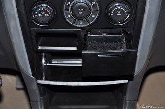 2014款利亚纳A6三厢1.4L手动畅想型