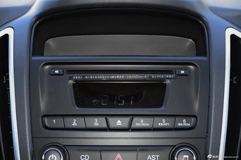 2016款宝骏560 1.8L手动舒适型