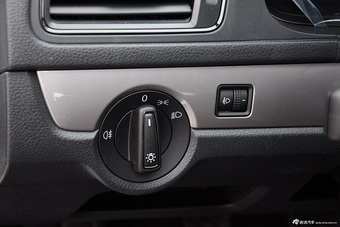 2013款朗行1.6L手动风尚型