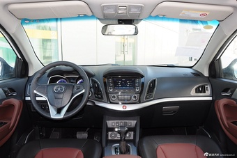 2015款瑞风S5 2.0T 自动豪华型图片