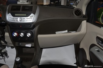 2013款众泰Z100舒适型