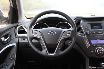 2013款全新胜达2.0T自动四驱TOP 7座