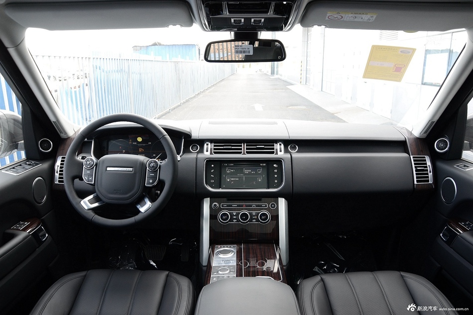 2016款揽胜3.0L V6 SC VOGUE加长版