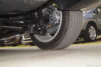 2015款东风标致3008 2.0L手动经典版