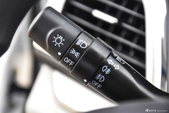 2016款北汽幻速H3F 1.5L手动豪华型7座