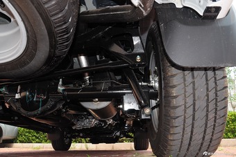 2015款萨瓦纳2.8T手动四驱柴油豪华版5座