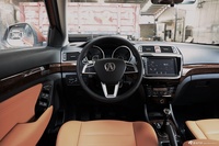 2016款北汽威旺S50 1.5T欢动精英型