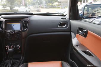 2015款海马S7 1.8T自动改款纵骋型