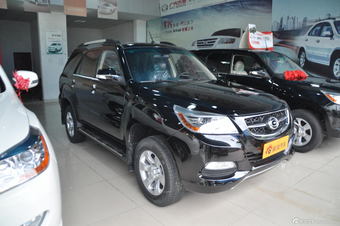 2012款奥轩GX5 2.0L手动两驱天窗版