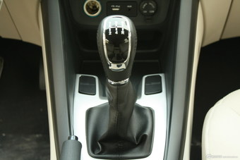 2014款瑞虎5 2.0DVVT手动家享版