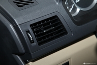 2013款北京汽车E系列1.5L自动乐尚版三厢