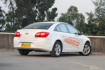 2015款科鲁兹1.5L自动经典SE AT