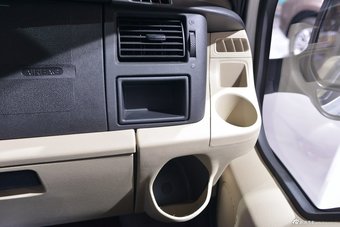 2014款江铃福特新世代全顺