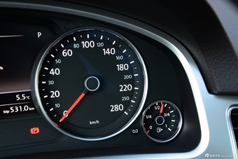 2016款途锐3.0T自动R-Line