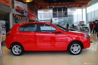 2014款欧朗1.5L两厢手动豪华型