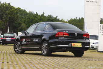 2015款迈腾2.0T自动改款旗舰型